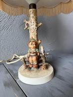 Vintage Hummeltjes tafellamp – jongetje met vogeltjes, Huis en Inrichting, Lampen | Tafellampen, Ophalen of Verzenden, Zo goed als nieuw