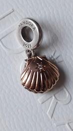 Pandora bedel 782449 hanger schelp met parel one of a kind, Sieraden, Tassen en Uiterlijk, Bedels, Ophalen of Verzenden, Zo goed als nieuw