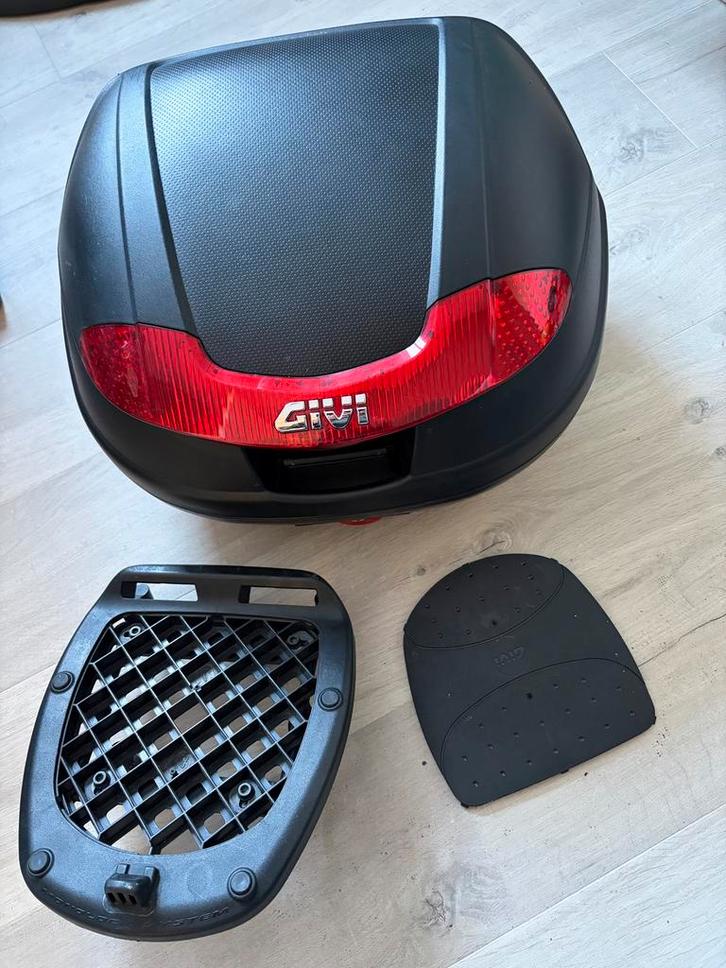 Givi Motorkoffer met Sleutel + Grondplaat BMW K75/100/1100, Motoren, Accessoires | Koffers en Tassen, Gebruikt, Ophalen of Verzenden