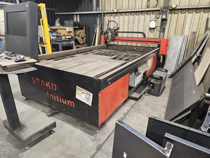 plaat bewerkingsmachines, Snijmachine, Kantbank, plaatschaar, Doe-het-zelf en Verbouw, Gereedschap | Overige machines, Gebruikt