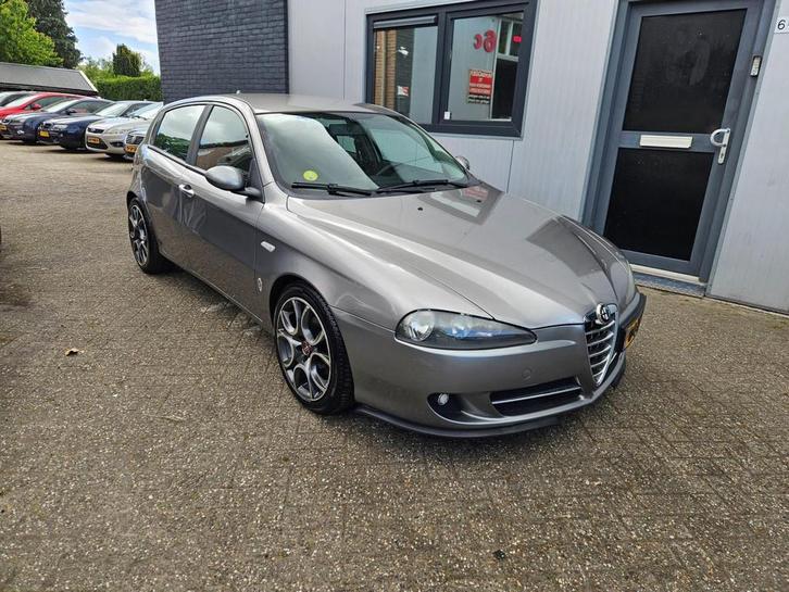 Alfa Romeo 147 2.0 T.Spark Clima/Navi/PDC/Cruise, Auto's, Alfa Romeo, Bedrijf, Te koop, ABS, Airbags, Airconditioning, Centrale vergrendeling
