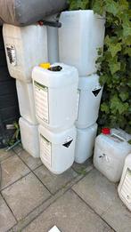 25 en 20 liter jerrycans, Ophalen