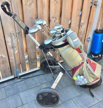 ORBITER ZENITH GOLF CADIE MET 11  GOLFCLUBS, BALLEN EN ACC. beschikbaar voor biedingen
