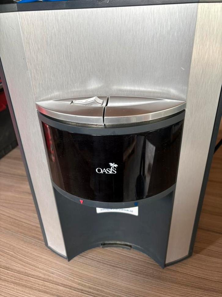 Water dispenser met vaste water aansluiting, Witgoed en Apparatuur, Koffiemachine-accessoires, Gebruikt, Ophalen