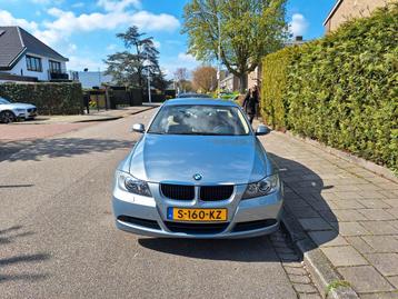 BMW 3-Serie 2.0 I 320 Aut6 2008 Grijs beschikbaar voor biedingen