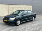 Opel Astra 1.6 Club 8v Sedan APK TOT 13-05-2026+180.000 KM N, Stof, Gebruikt, Zwart, 4 cilinders