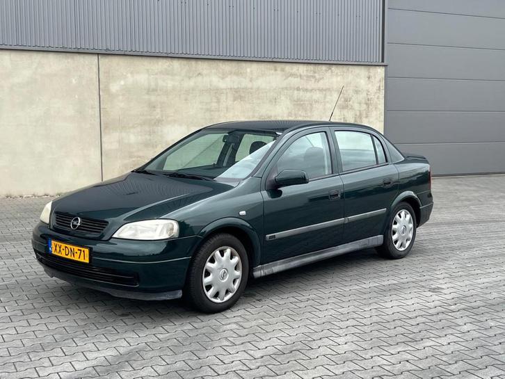 Opel Astra 1.6 Club 8v Sedan APK TOT 13-05-2026+180.000 KM N, Auto's, Opel, Bedrijf, Te koop, Astra, ABS, Airbags, Centrale vergrendeling