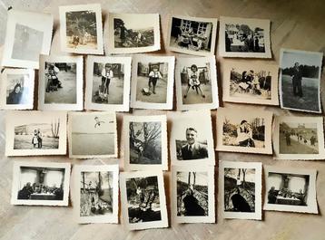 54 oude familiefoto's jaren 30 en later beschikbaar voor biedingen
