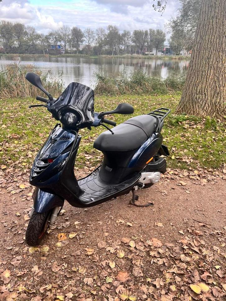 Piaggio Zip 50cc malossi e5, Fietsen en Brommers, Scooters | Piaggio, Zo goed als nieuw, Zip, Maximaal 45 km/u, Benzine, Ophalen