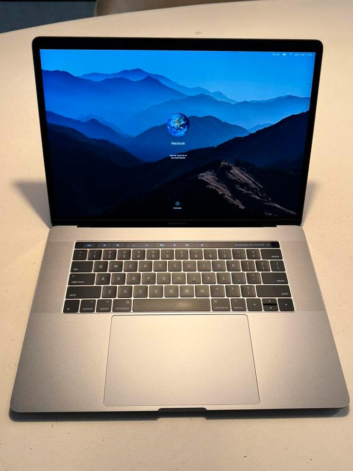 Macbook pro 2017 15 inch intel i7 2TB SSD, Computers en Software, Windows Laptops, Zo goed als nieuw, 15 inch, SSD, 2 tot 3 Ghz
