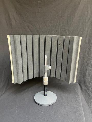 Microfoon tafel standaard met dempingscherm beschikbaar voor biedingen