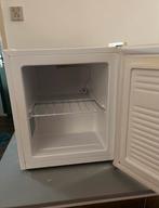 Mini freezer, Witgoed en Apparatuur, Vriezers en Diepvrieskisten, Ophalen of Verzenden, Zo goed als nieuw, Vrijstaand, Minder dan 60 cm