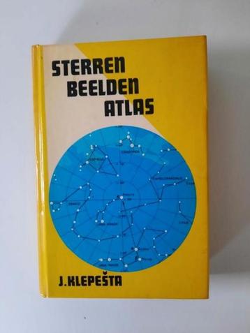 Sterrenbeelden atlas . J. Klepešta , Dr. T. de Groot beschikbaar voor biedingen
