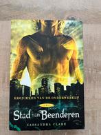 Cassandra Clare - Stad van beenderen, Ophalen of Verzenden, Zo goed als nieuw, Cassandra Clare