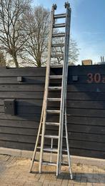 Gebruikte aluminium ladder 3 delig 3x14 Solide 9.25 mtr max, Doe-het-zelf en Verbouw, Ladders en Trappen, Ophalen, Gebruikt, 4 meter of meer