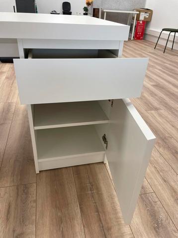 3x IKEA Malm Bureau