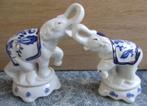 2 vintage olifantjes van porselein, Antiek en Kunst, Antiek | Porselein, Ophalen of Verzenden