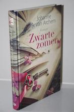 Johanne A. van Archem - Zwarte zomer (2016), Boeken, Ophalen of Verzenden, Gelezen