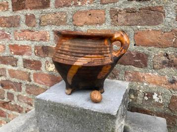 antieke aardewerk graap,  grape,  kookpot, bodemvondst beschikbaar voor biedingen