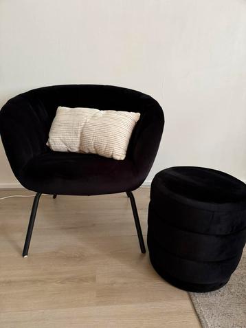 Zwarte velvet fauteuil beschikbaar voor biedingen