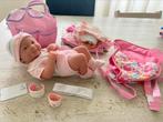 Newborn babypop met accessoires, Kinderen en Baby's, Speelgoed | Poppen, Ophalen of Verzenden, Zo goed als nieuw, Babypop
