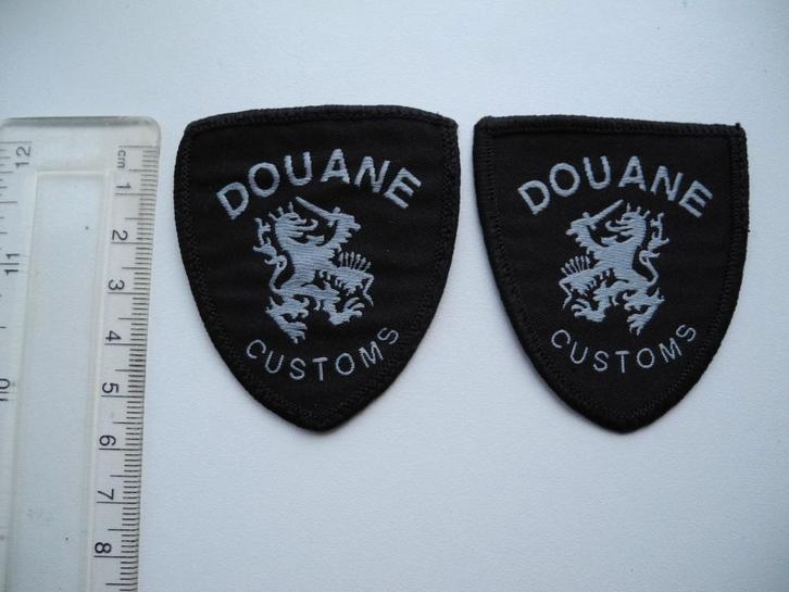 2 douane customs emblemen., Verzamelen, Militaria | Algemeen, Overige soorten, Embleem of Badge, Nederland, Ophalen of Verzenden