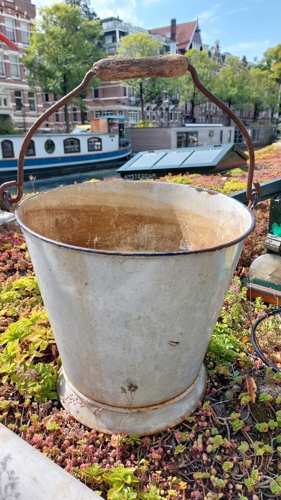 Vintage Emaille Emmer Wit met Blauwe Rand, Antiek en Kunst, Antiek | Emaille, Ophalen