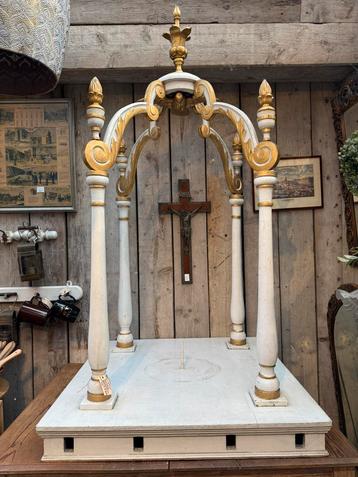 Hout, uit klooster, proccesie heilige geest uniek!! beschikbaar voor biedingen