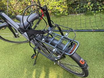 Twee maal Monkey-Me schooltas/rugzakdrager fiets beschikbaar voor biedingen