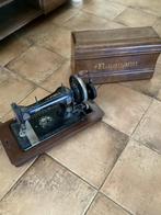 Mooie beschilderde antieke naaimachine, Antiek en Kunst, Antiek | Naaimachines, Ophalen