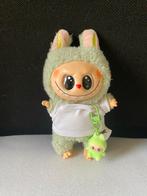 Labubu met sleutelhanger, Ophalen of Verzenden, Zo goed als nieuw, Overige typen