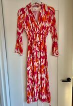 Most Wanted lange roze/oranje/wit jurk met ceintuur maat XS, Kleding | Dames, Jumpsuits, Ophalen of Verzenden, Zo goed als nieuw