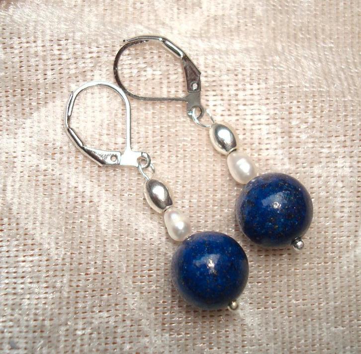 Oorbellen van lapis lazuli en pareltjes, Sieraden, Tassen en Uiterlijk, Oorbellen, Nieuw, Hangers, Overige materialen, Blauw, Met edelsteen