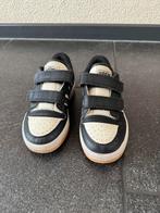Supermooie zwart/witte sneakers maat 29 izgs, Kinderen en Baby's, Kinderkleding | Schoenen en Sokken, Adidas, Schoenen, Ophalen of Verzenden