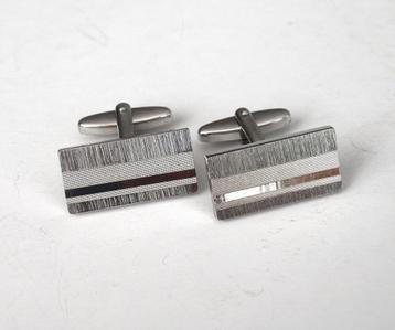  Mooie bewerkte chromen manchetknopen. beschikbaar voor biedingen