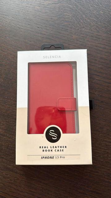 Echt leren book case rood Iphone 13 Pro  beschikbaar voor biedingen