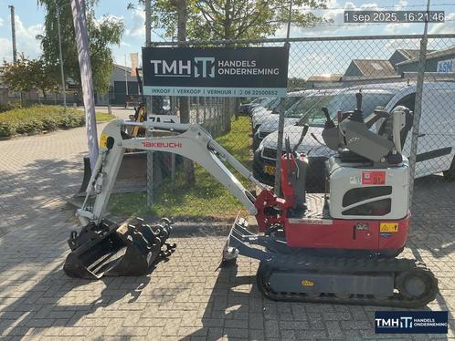 Tekoop takeuchi tb210  met maar 460 uur, Doe-het-zelf en Verbouw, Gereedschap | Overige machines, Zo goed als nieuw, Ophalen of Verzenden