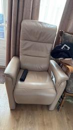 Electrische verstelbare relaxstoel, Ophalen, Gebruikt, 50 tot 75 cm, Leer