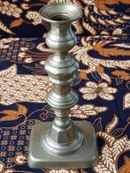 Mooie antieke koperen kandelaar uit Engeland 23 cm. uit 1870, Antiek en Kunst, Antiek | Kandelaars, Ophalen of Verzenden, Koper of Brons