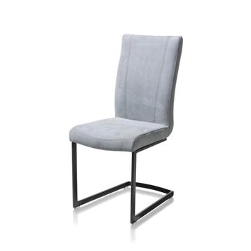 6 Nieuwe Stoelen, Sky-blue met zwart frame en greep. Sofie beschikbaar voor biedingen