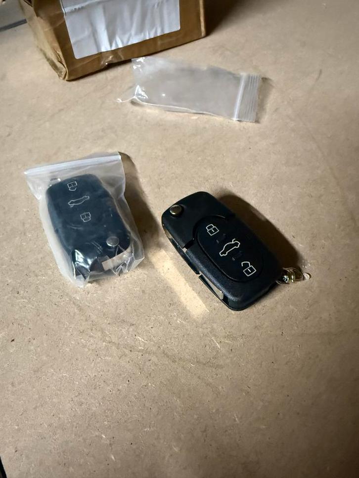 Nieuwe Sleutel Afstandsbediening Audi A4 B6 Replica, Auto-onderdelen, Elektronica en Kabels, Audi, Nieuw, Ophalen of Verzenden