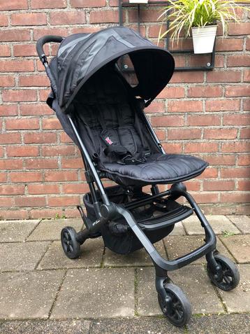 Buggy EasyWalker Mini zwart beschikbaar voor biedingen