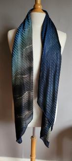 Prachtige sjaal, Ophalen of Verzenden, Zo goed als nieuw, Maat 46/48 (XL) of groter, Sjaal