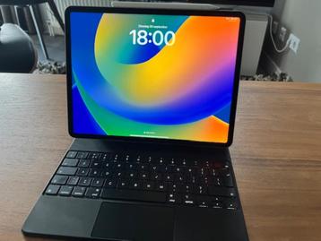 Apple Ipad Pro 12,9inch 6e gen M2/256GB Magic KB + pencil beschikbaar voor biedingen