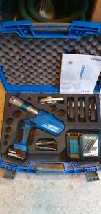 Uponor accu perstang te huur ook voor henco, viega etc., Doe-het-zelf en Verbouw, Gereedschap | Overige machines, Ophalen, Zo goed als nieuw