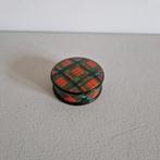 Tartanware / Tartan naaigerei / naaispullen: doosje, Antiek en Kunst, Ophalen of Verzenden