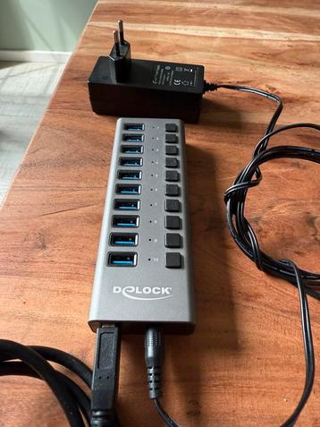 USB Hub 10 aansluitingen D Lock beschikbaar voor biedingen