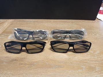 4x 3d brillen ideaal voor naar de bioscoop of thuis beschikbaar voor biedingen