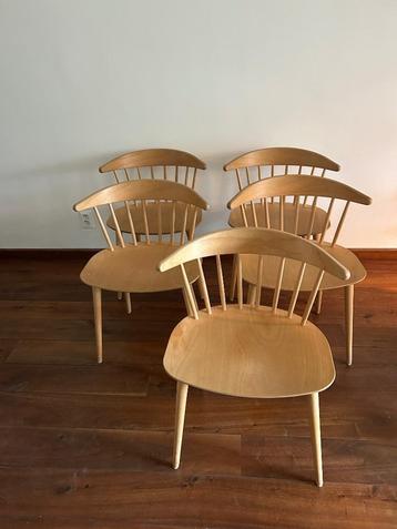 HAY J104 -- vijf eetkamerstoelen  beschikbaar voor biedingen