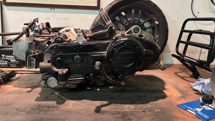 Motorblok Vespa Sprint 2022, Fietsen en Brommers, Scooters | Vespa, Zo goed als nieuw, Overige modellen, Maximaal 45 km/u, Benzine